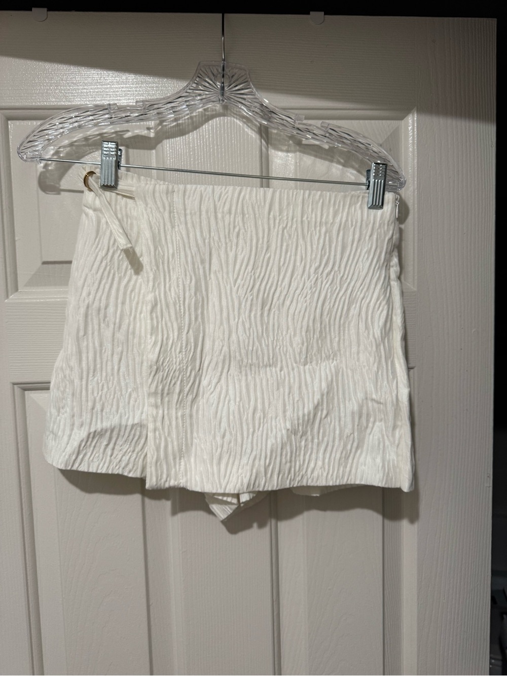 Zara White Textured Skort